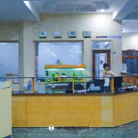 Infocity Club And Resort Gandhinagar Exterior photo
